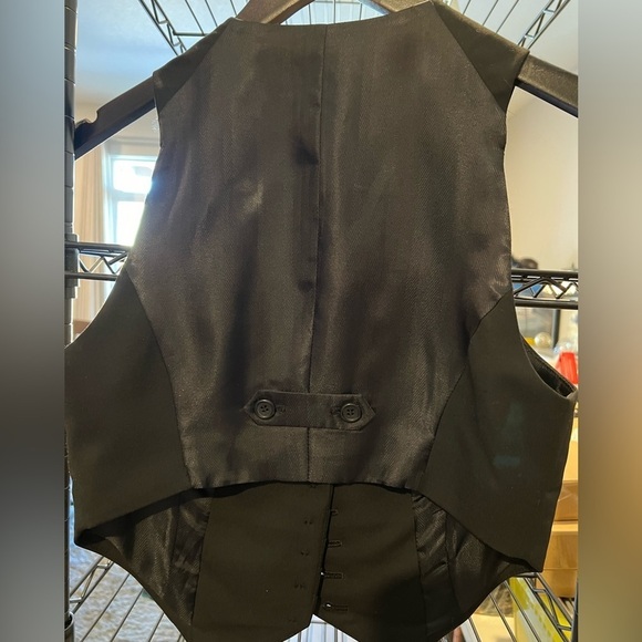 094. THE LIMITED BLACK MINI BUTTON UP VEST XS - Picture 3 of 3